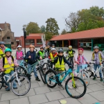 bosleerwandeling en park- en bosspelen