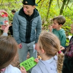 bosleerwandeling en park- en bosspelen